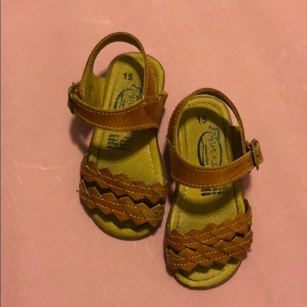 Kids sandals